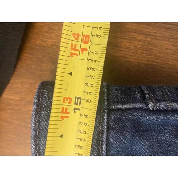 Adriano Goldschmied Women's Tank Top & Denim Shorts Set - Picture 9 of 10